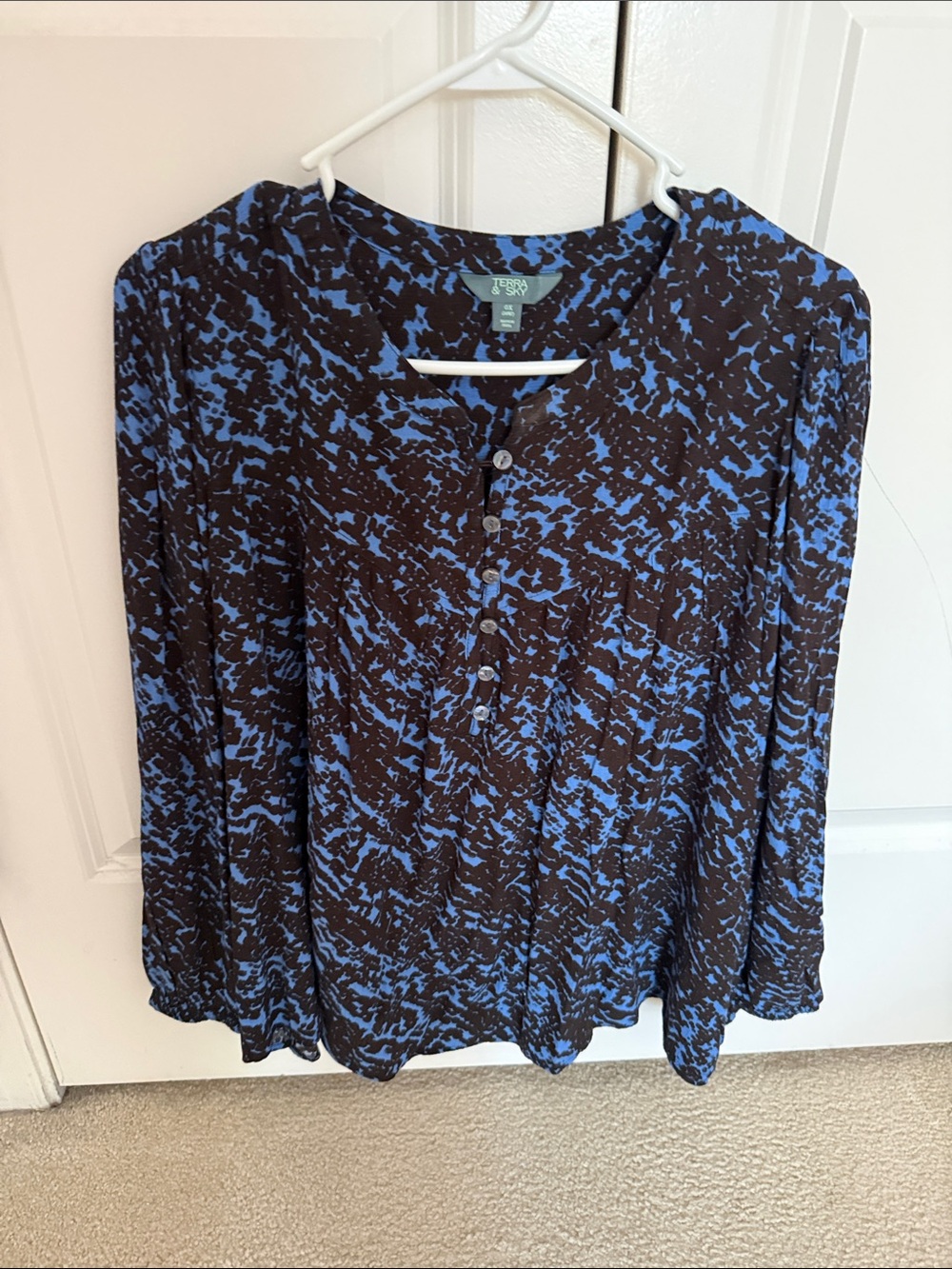Terra & Sky Blue and Black Henley Button Blouse